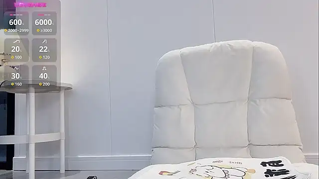 jiaozi-kiss online show from October 17, 2025, 1:53 am