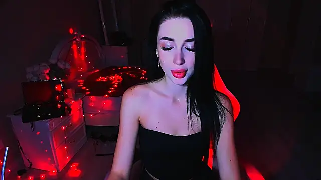 lovely desire online show from October 22, 2025, 8:25 am