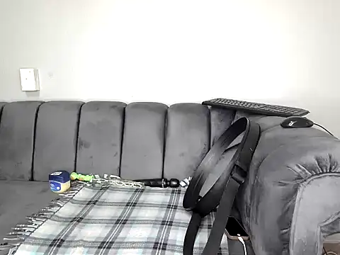 Snapshot of Pearl_00 chatting on November 24, 2025, 12:38 pm Pearl 00 online show from November 24, 2025, 12:38 pm