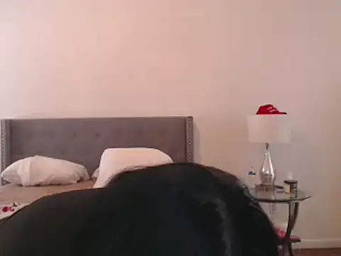 AlyssiaAmoreXO online show from February 1, 2025, 7:23 pm