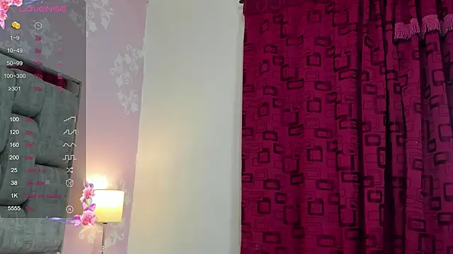 ValentinaThomas online show from March 20, 2025, 11:45 pm