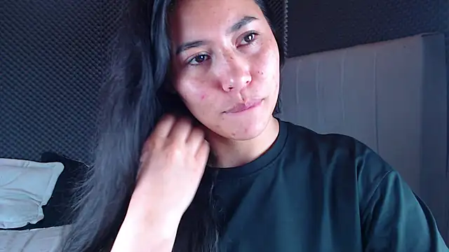  joy yva online show from December 3, 2025, 8:07 pm