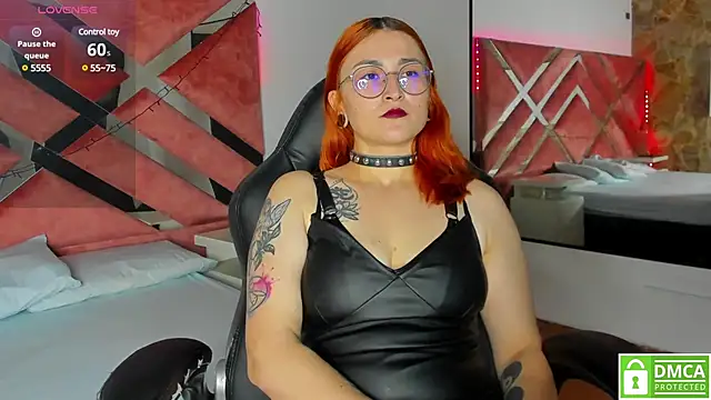 Snapshot of madame_ibby chatting on December 30, 2024, 7:53 pm madame ibby online show from December 30, 2024, 7:53 pm