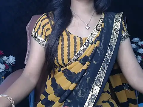 Snapshot of Wish_Queen chatting on November 1, 2025, 8:00 pm Wish Queen online show from November 1, 2025, 8:00 pm