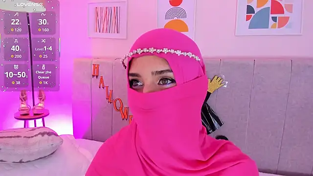 Snapshot of rawiya chatting on October 29, 2025, 12:29 pm rawiya online show from October 29, 2025, 12:29 pm