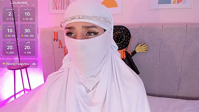 Snapshot of rawiya chatting on November 1, 2025, 12:40 pm rawiya online show from November 1, 2025, 12:40 pm