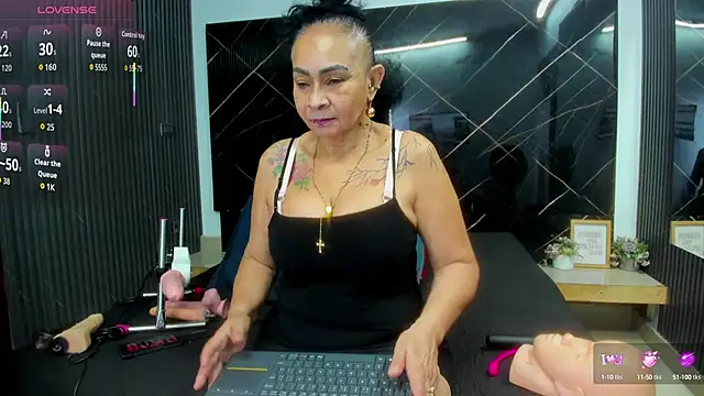 Snapshot of cloee-rabbyt chatting on October 5, 2025, 11:08 am cloee-rabbyt online show from October 5, 2025, 11:08 am