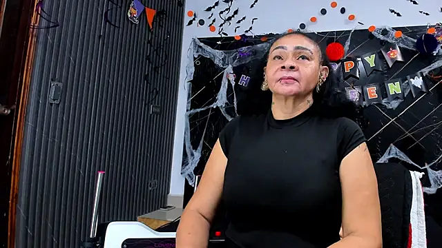 Snapshot of cloee-rabbyt chatting on November 4, 2025, 11:20 am cloee-rabbyt online show from November 4, 2025, 11:20 am