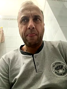 Lecatore80 online show from November 20, 2025, 7:13 pm