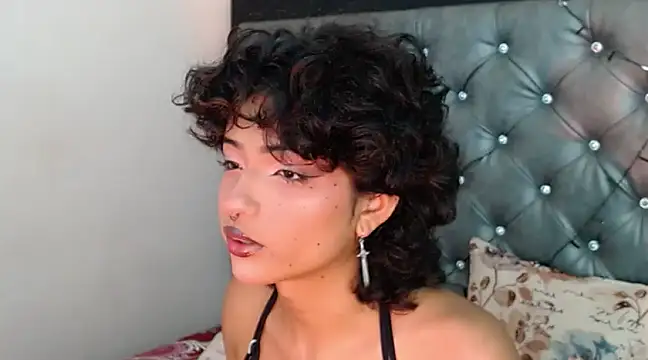 Snapshot of ToshiaKimich chatting on March 20, 2025, 3:25 pm ToshiaKimich online show from March 20, 2025, 3:25 pm