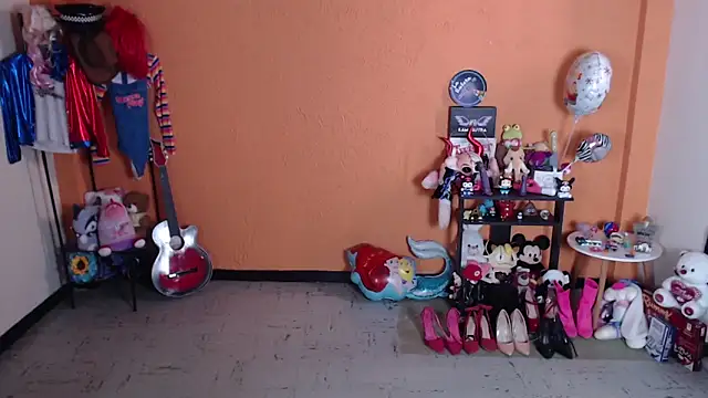 MissMiia2 online show from January 15, 2025, 6:19 pm