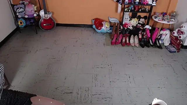 MissMiia2 online show from January 17, 2025, 1:13 pm