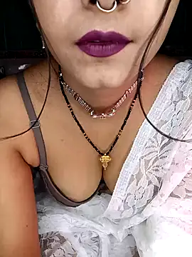 Snapshot of Diamond_queeen chatting on January 20, 2025, 12:15 am Diamond queeen online show from January 20, 2025, 12:15 am