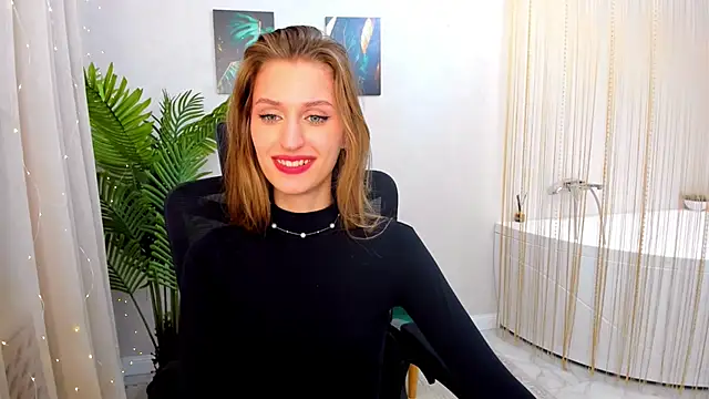 NaturalBeaty online show from March 3, 2025, 6:12 pm