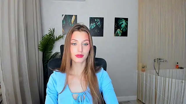 NaturalBeaty online show from November 23, 2025, 3:39 am