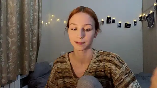Snapshot of Mary_Av chatting on December 4, 2024, 8:18 pm Mary Av online show from December 4, 2024, 8:18 pm