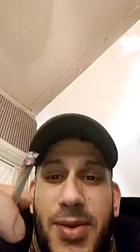 Snapshot of 10Pablo1984 chatting on January 20, 2025, 1:18 am 10Pablo1984 online show from January 20, 2025, 1:18 am