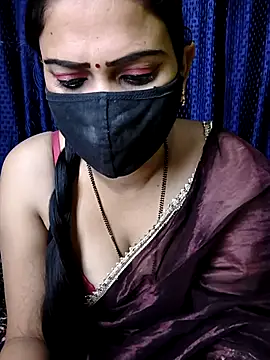 Snapshot of kaveerpooja947 chatting on November 13, 2025, 5:12 pm kaveerpooja947 online show from November 13, 2025, 5:12 pm