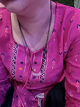 Snapshot of kaveerpooja947 chatting on November 15, 2025, 5:20 pm kaveerpooja947 online show from November 15, 2025, 5:20 pm