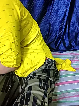 Snapshot of kaveerpooja947 chatting on December 3, 2025, 4:16 pm kaveerpooja947 online show from December 3, 2025, 4:16 pm