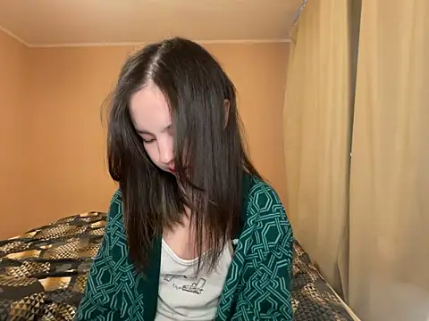 Snapshot of lalallalalaa- chatting on February 4, 2025, 2:39 am lalallalalaa- online show from February 4, 2025, 2:39 am