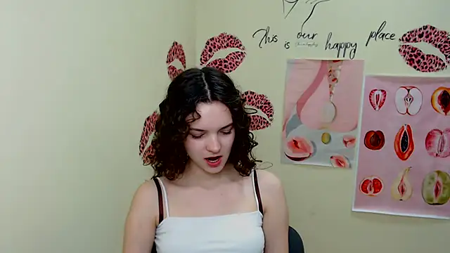  SusieSu  online show from February 12, 2025, 7:23 am