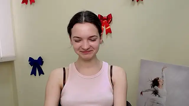  SusieSu  online show from February 14, 2025, 10:28 am