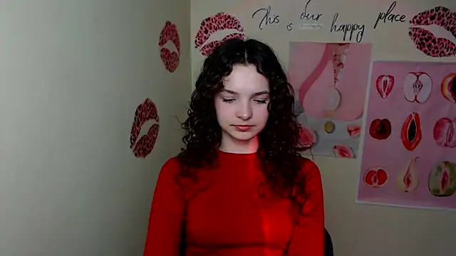  SusieSu  online show from March 7, 2025, 7:38 pm