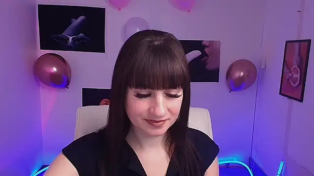 Snapshot of Violla_My chatting on February 13, 2025, 6:41 am Violla My online show from February 13, 2025, 6:41 am