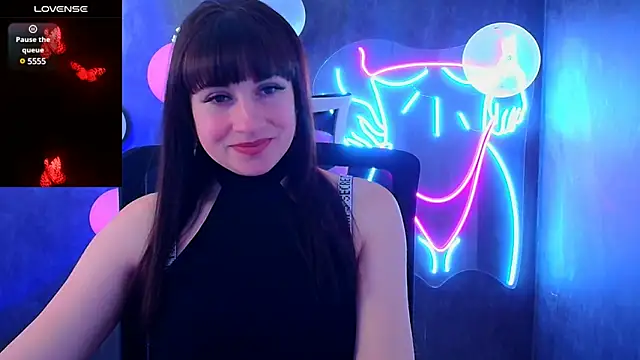 Snapshot of Violla_My chatting on February 19, 2025, 6:44 am Violla My online show from February 19, 2025, 6:44 am