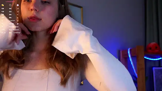 Snapshot of EdlinAlliston chatting on February 11, 2025, 1:30 pm EdlinAlliston online show from February 11, 2025, 1:30 pm