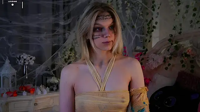 Snapshot of EdlinAlliston chatting on October 30, 2025, 3:02 pm EdlinAlliston online show from October 30, 2025, 3:02 pm