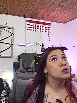 Snapshot of keila_j chatting on December 4, 2025, 10:46 am keila j online show from December 4, 2025, 10:46 am