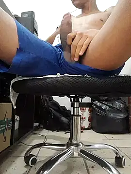 Snapshot of eomaisnovo0 chatting on December 29, 2024, 10:56 am eomaisnovo0 online show from December 29, 2024, 10:56 am