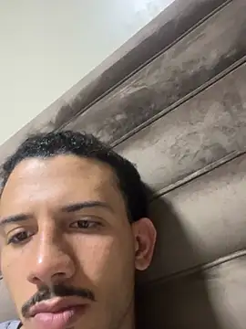 Snapshot of pteno1 chatting on December 27, 2024, 12:29 am pteno1 online show from December 27, 2024, 12:29 am