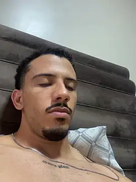 Snapshot of pteno1 chatting on January 2, 2025, 7:18 pm pteno1 online show from January 2, 2025, 7:18 pm