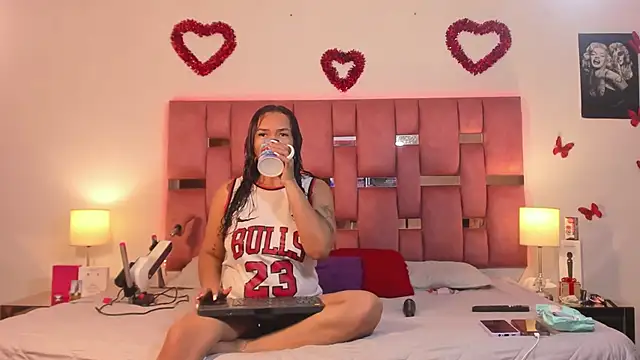 Snapshot of Betzabeth-Miller chatting on November 30, 2025, 2:59 am Betzabeth-Miller online show from November 30, 2025, 2:59 am