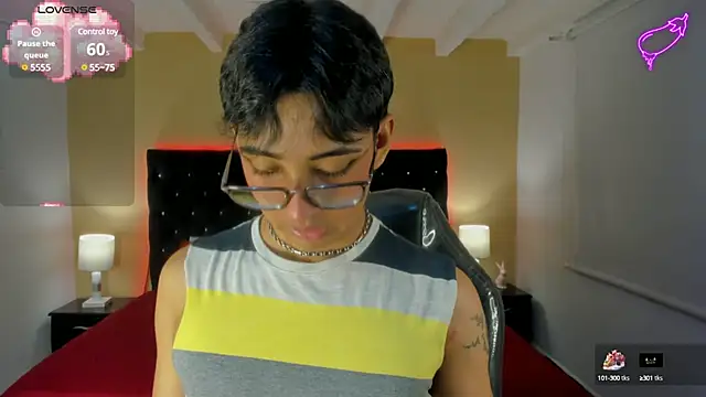 Snapshot of Dark_hairy_ chatting on March 19, 2025, 3:20 am Dark hairy online show from March 19, 2025, 3:20 am