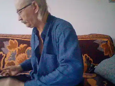 loverboyxxx69 online show from February 12, 2025, 1:27 pm