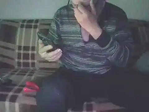 loverboyxxx69 online show from March 13, 2025, 2:05 am