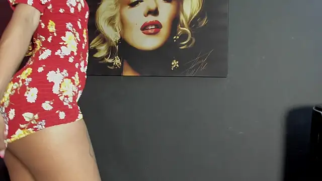 YayaHilton online show from September 23, 2025, 4:15 am