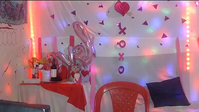 Snapshot of Lobaveterana_sex chatting on February 18, 2025, 2:59 am Lobaveterana sex online show from February 18, 2025, 2:59 am