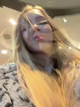 mur girl online show from December 10, 2024, 9:55 am