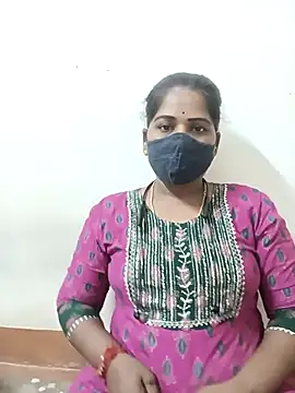 Snapshot of MaaliiiPonuTamil chatting on February 15, 2025, 6:33 pm MaaliiiPonuTamil online show from February 15, 2025, 6:33 pm