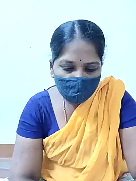 Snapshot of MaaliiiPonuTamil chatting on February 16, 2025, 4:53 pm MaaliiiPonuTamil online show from February 16, 2025, 4:53 pm