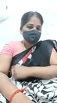 Snapshot of MaaliiiPonuTamil chatting on February 22, 2025, 5:35 pm MaaliiiPonuTamil online show from February 22, 2025, 5:35 pm