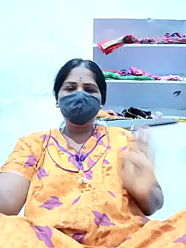 Snapshot of MaaliiiPonuTamil chatting on February 24, 2025, 1:10 pm MaaliiiPonuTamil online show from February 24, 2025, 1:10 pm