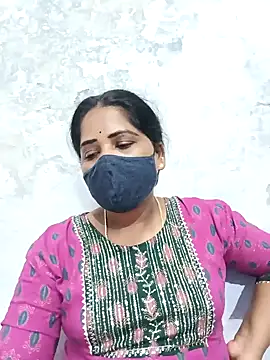 Snapshot of MaaliiiPonuTamil chatting on February 25, 2025, 2:00 pm MaaliiiPonuTamil online show from February 25, 2025, 2:00 pm