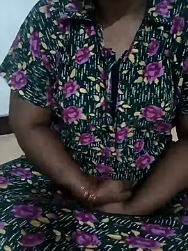 Snapshot of MaaliiiPonuTamil chatting on March 2, 2025, 1:04 am MaaliiiPonuTamil online show from March 2, 2025, 1:04 am