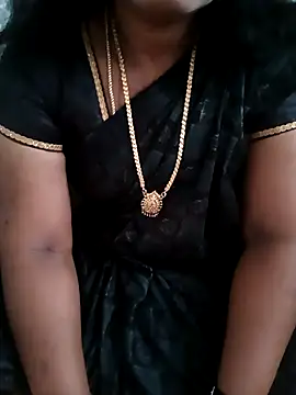 Snapshot of MaaliiiPonuTamil chatting on March 6, 2025, 1:37 am MaaliiiPonuTamil online show from March 6, 2025, 1:37 am